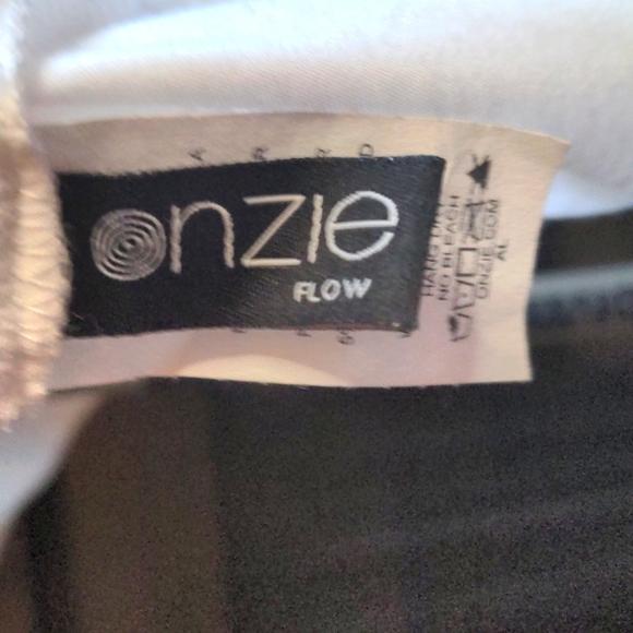 Asymmetrical Hem White Tank Top by Onzie - Picture 7 of 8